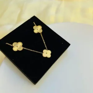 Stainless Steel Gold Clover Set – Elegant & Durable Jewellery