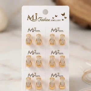 1 Pair Gold-Plated Sparkly Crystal Wide Huggie Earrings